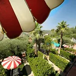 Fuer 4 Personen In Imperia