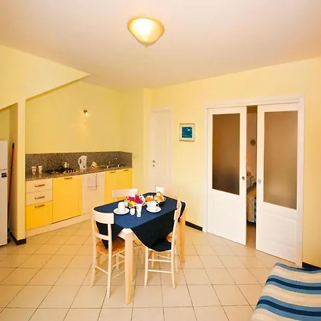 Fuer 4 Personen In Imperia * Imperia