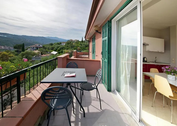 Fuer 4 Personen In Imperia * Imperia